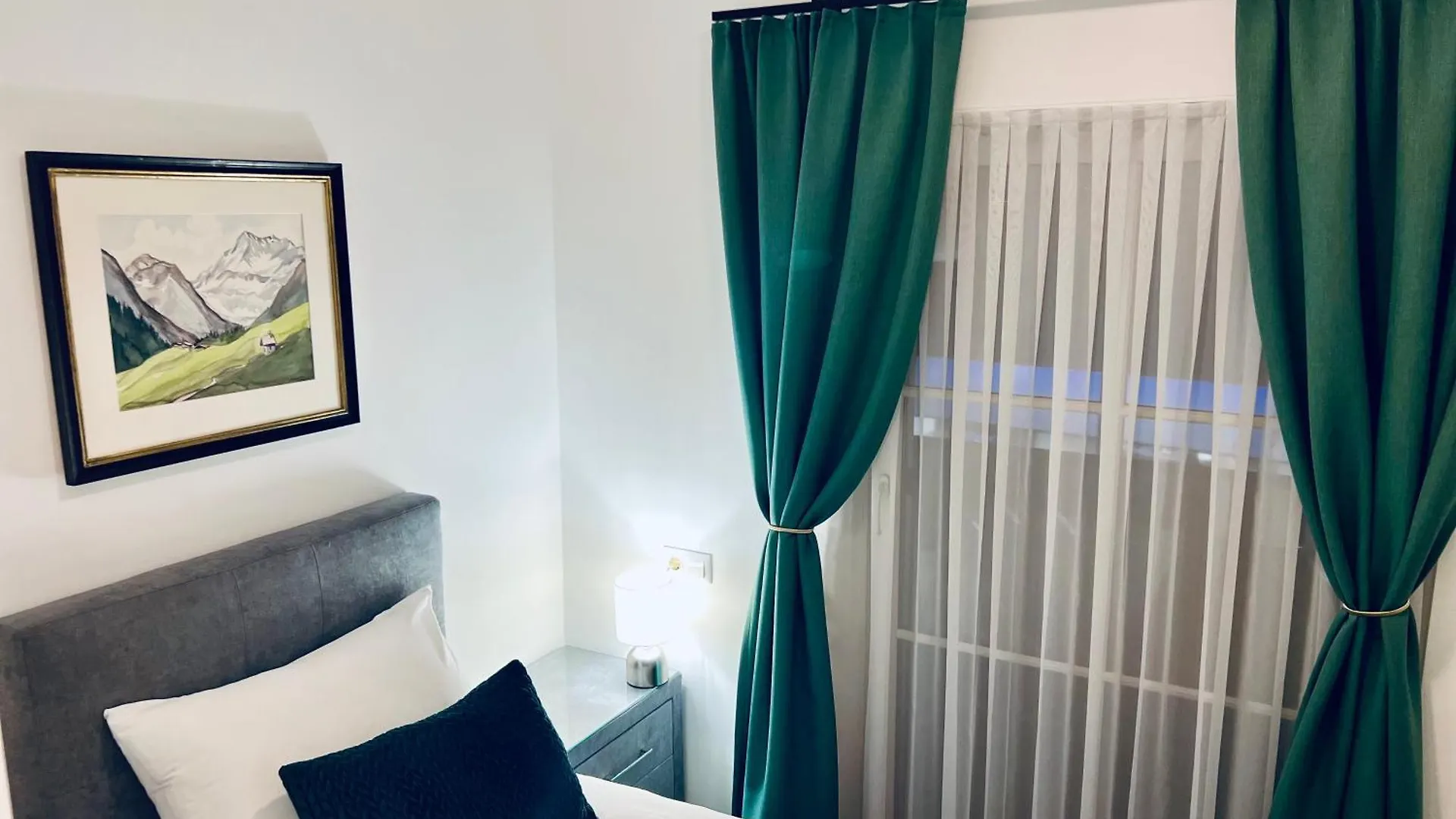 Hotel Genta Salzburg 0*,  Ausztria